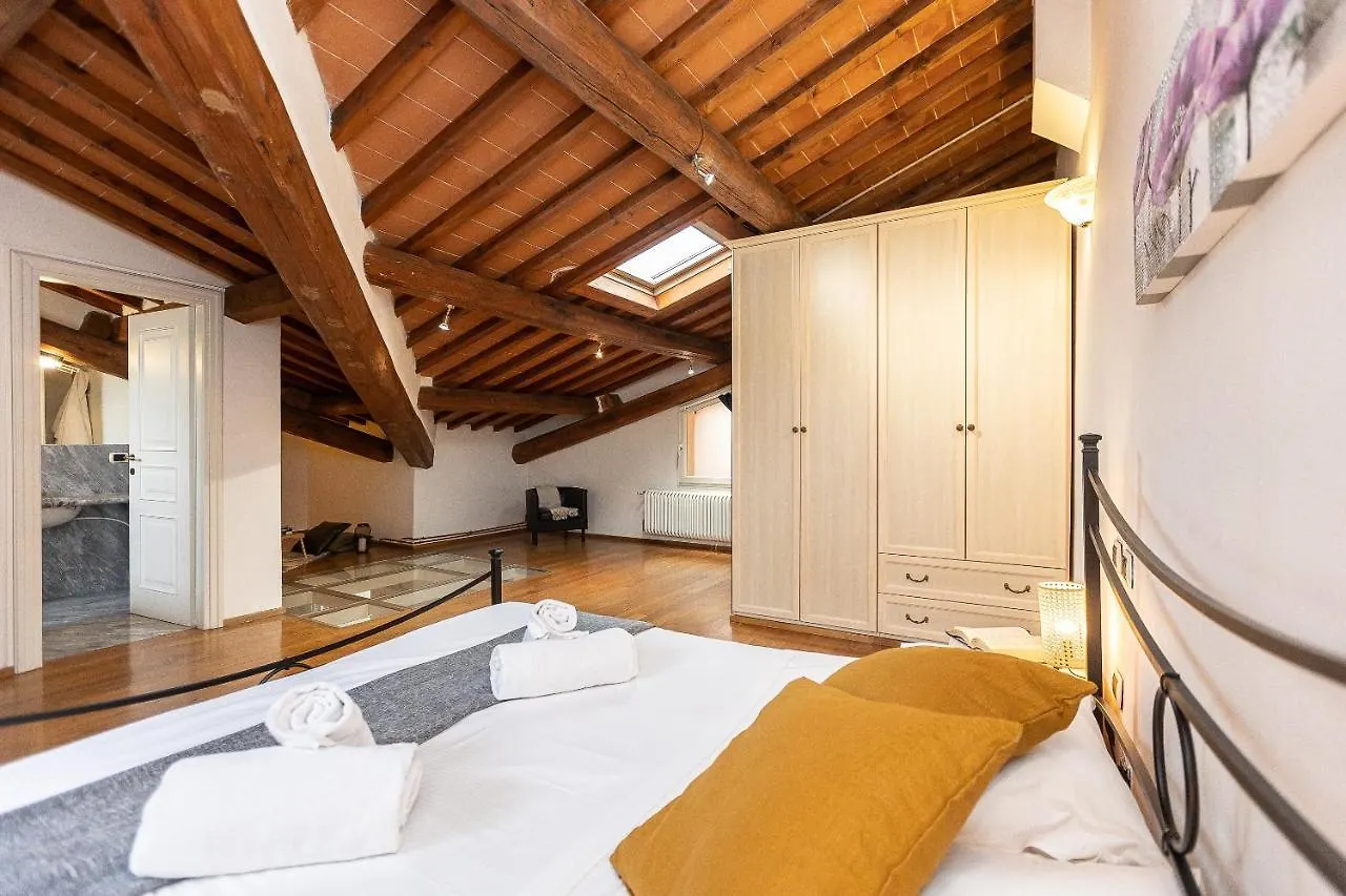 Semesterbostad Palazzo Ghibellina By Rental In Florens