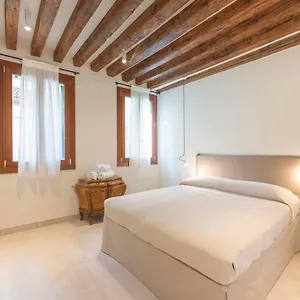 corte-falcona.hotelinveneto.com/